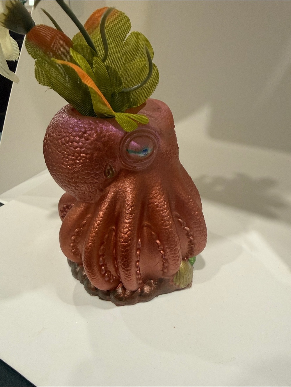 Resin Octopus Vase in Shimmery Coral Pink - Picture 5 of 10